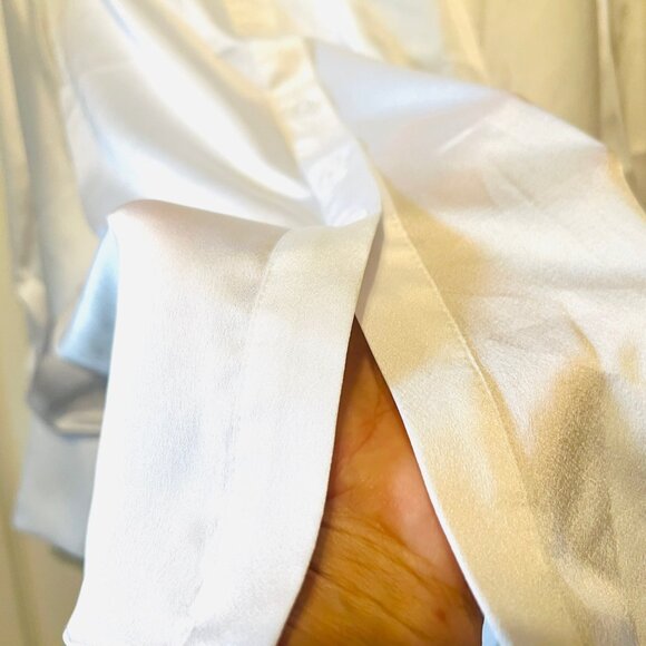 Ellen Tracy Women's X Small White Flowy Sleeves-Collar-Shine-Button Up Long Sl. - Picture 11 of 16